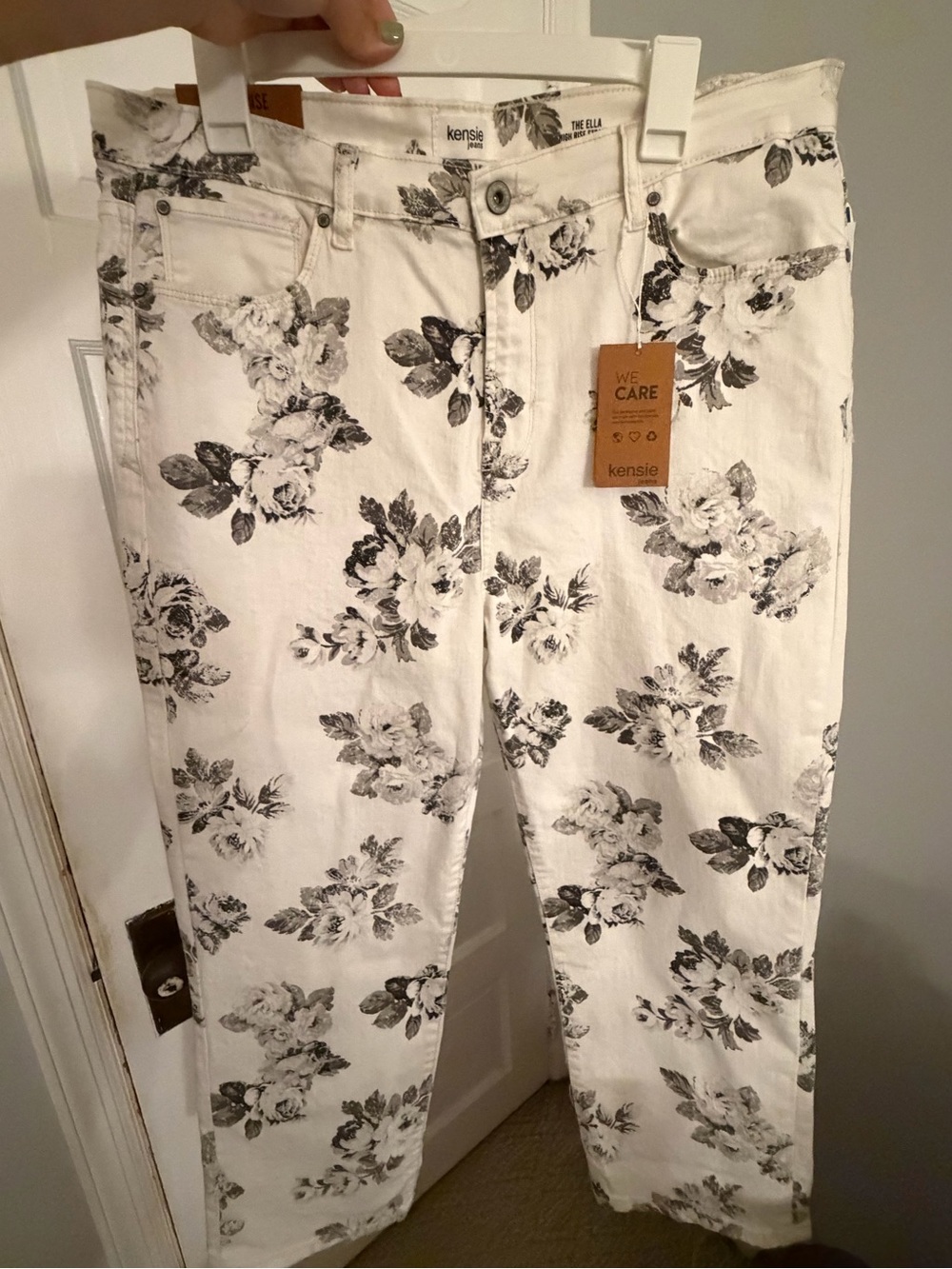 Kensie White Jeans with Black Floral Print - Straight Leg